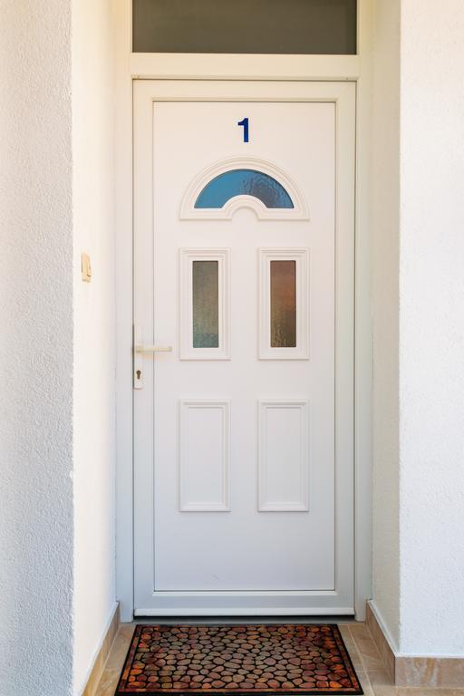 Apartments Galeb Blace Luaran gambar