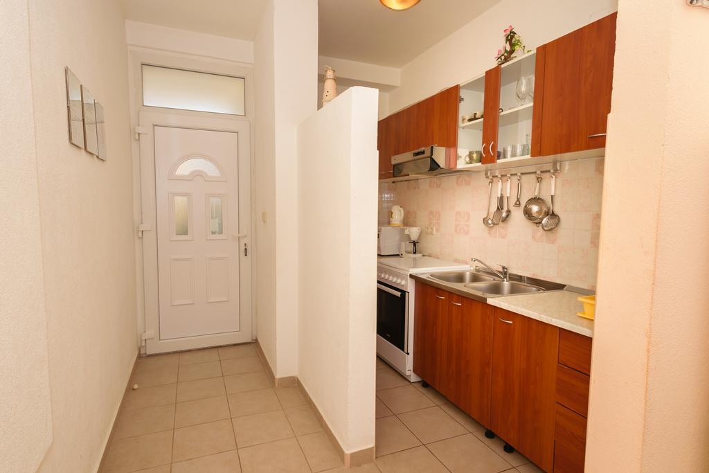 Apartments Galeb Blace Luaran gambar
