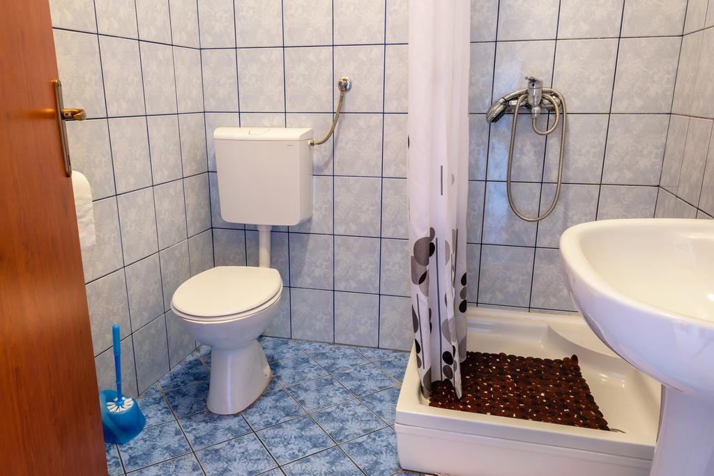 Apartments Galeb Blace Luaran gambar